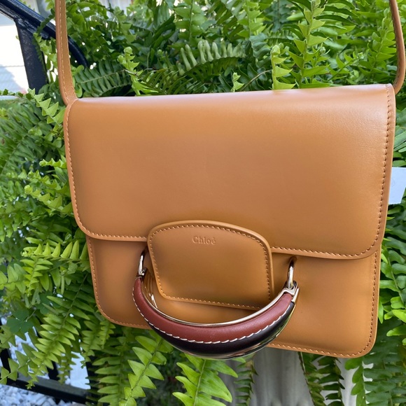 Chloé
Kattie Leather Shoulder Bag - Picture 11 of 16